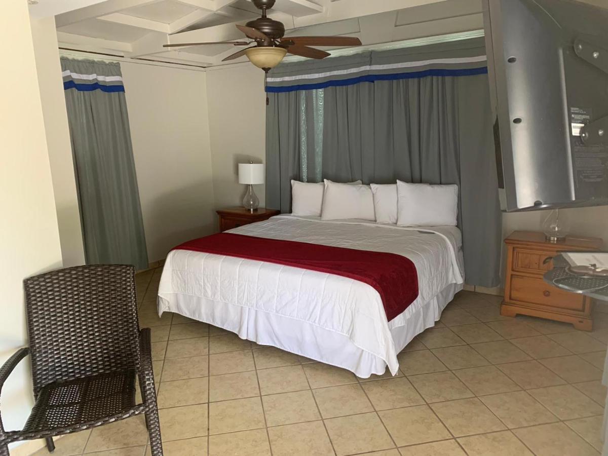 Full Moon Hotel & Restaurant Salinas Dış mekan fotoğraf