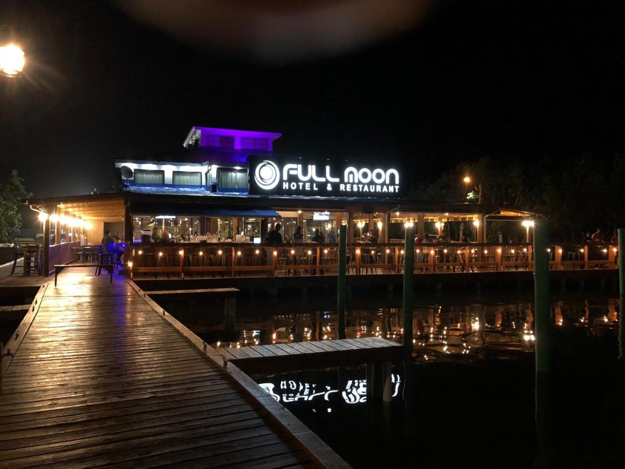 Full Moon Hotel & Restaurant Salinas Dış mekan fotoğraf