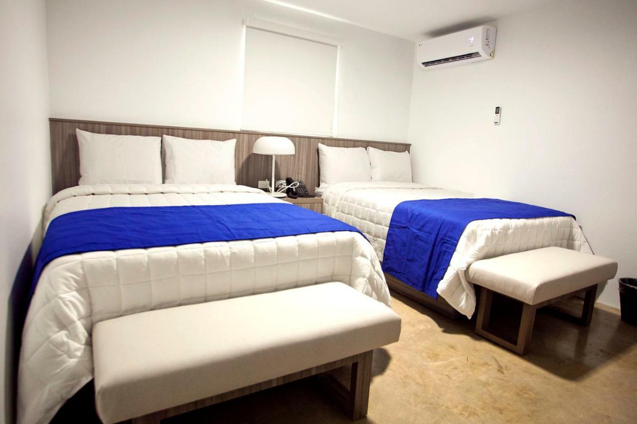 Full Moon Hotel & Restaurant Salinas Dış mekan fotoğraf