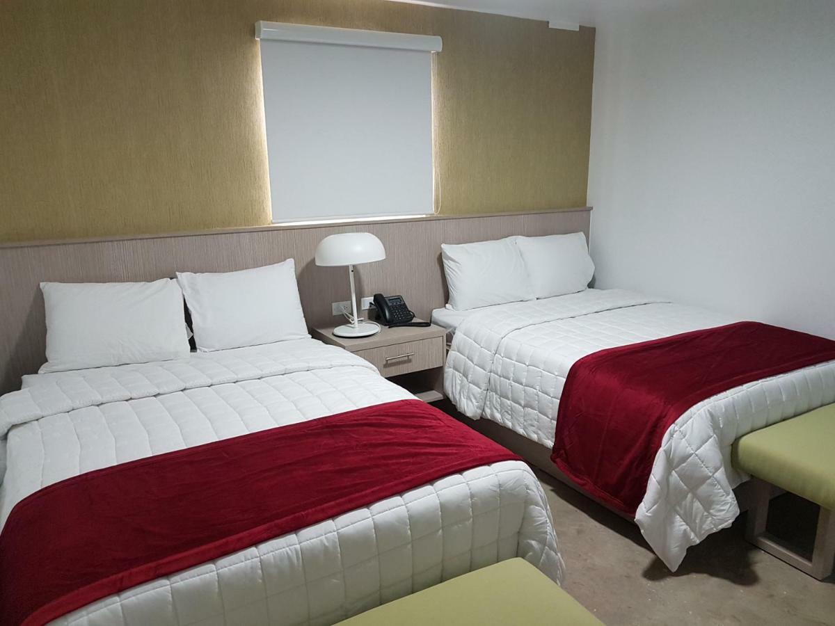 Full Moon Hotel & Restaurant Salinas Dış mekan fotoğraf
